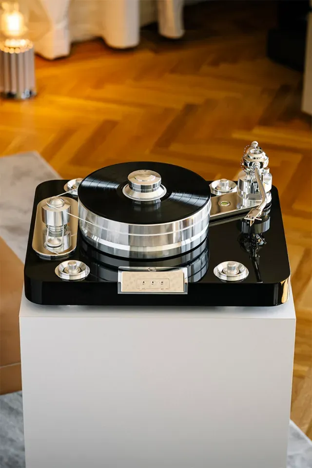 Pro-Ject Signature 12.2